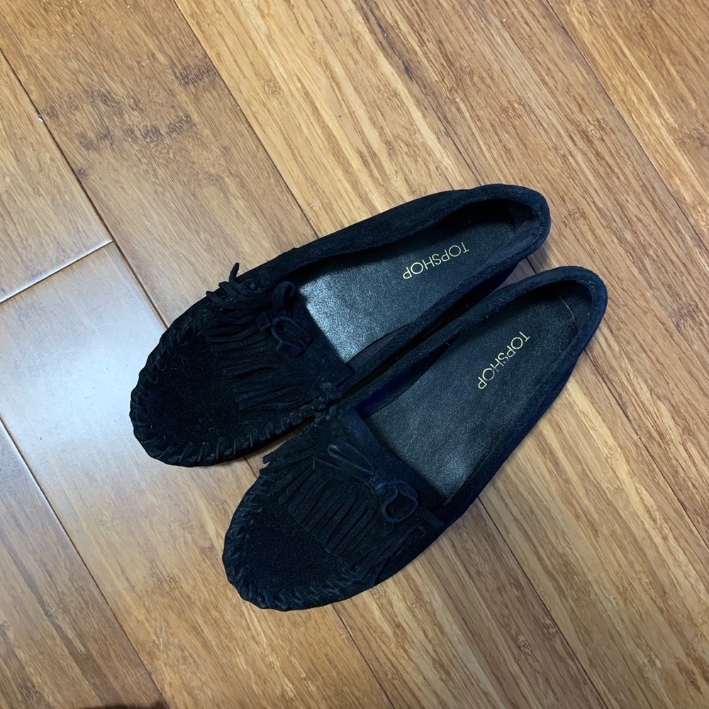 LN Topshop Suede Loafer w/tassels